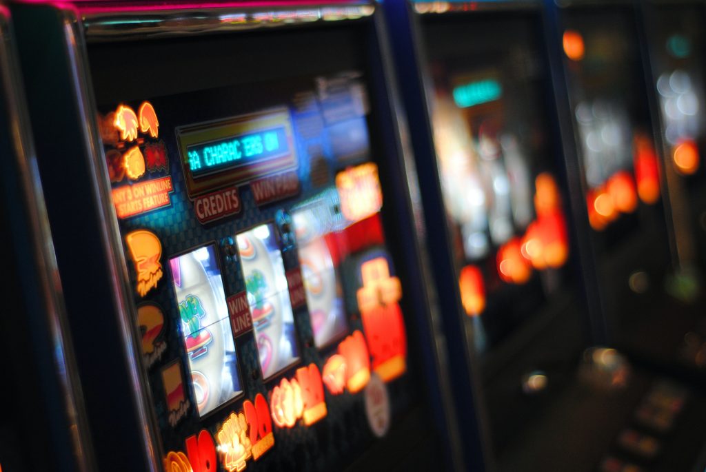 Machine à sous à pièces. Équipement de casino pour gagner de l